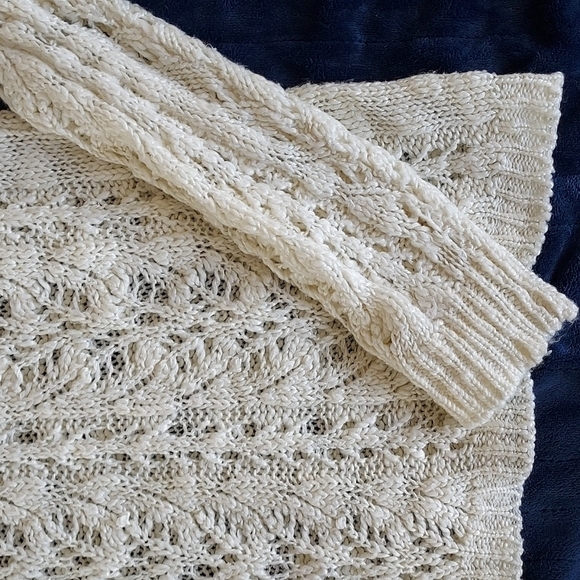 Knit sweater by Davina, size womens small - Picture 4 of 6